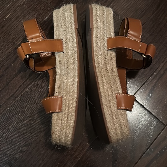 Zara Sandal - Picture 2 of 9
